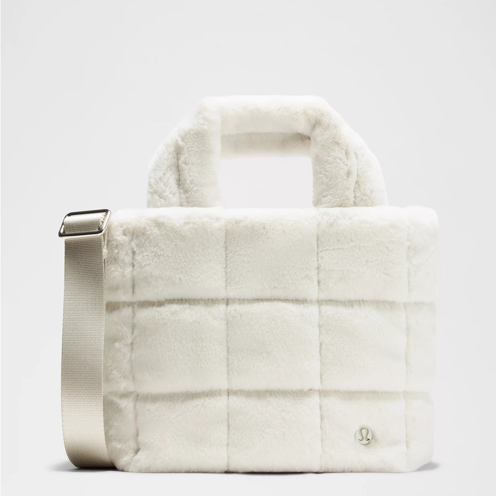 RARE Lululemon Athletica Quilted Grid Tote Bag Mini 5L *Plush Fleece NWT in Bone